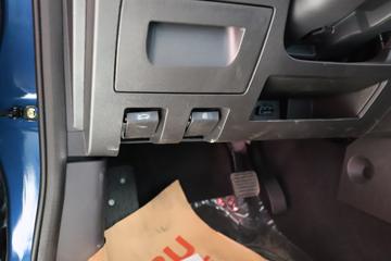 ������ʮ�� �￧TAGA H ������ ��׼��� 3.0T���� 150���� ���� �Զ���˫��Ƥ��(����)ͼƬ