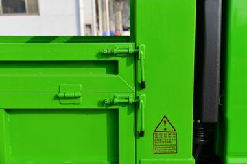 ���� ����M1 130���� 4X2 3.2����ж��(����)(KMC3041SA268DP6)ͼƬ