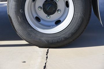 ���� ˧��ES6 4.5T 4.15�׵��Ŵ��綯��ʽ�Ῠ100.46kWhͼƬ