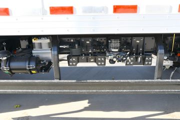 ���� ˧��ES6 4.5T 4.15�׵��Ŵ��綯��ʽ�Ῠ100.46kWhͼƬ