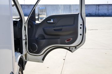 ���� ����X6 4.1T 3.7�׵��Ŵ��綯��ʽ΢��55.7kWhͼƬ