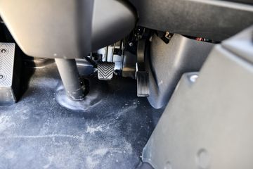 ���� ����X6 4.1T 3.7�׵��Ŵ��綯��ʽ΢��55.7kWhͼƬ