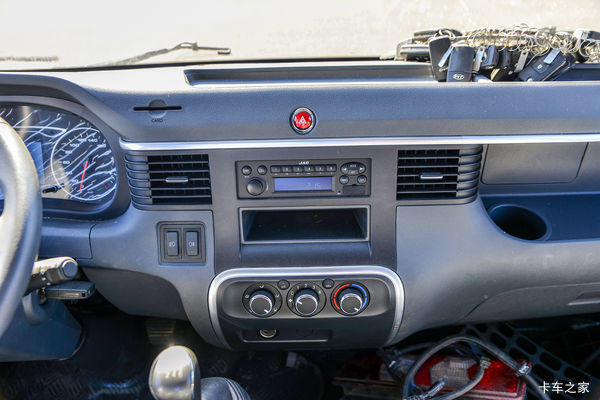 优惠9.58万 东莞市帅铃E中体载货车火热促销中