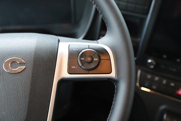 ���� ��ԽQ7�ؿ� 25T 6X4 ���綯ǣ����391.6kWhͼƬ