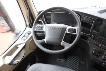 ���� ��ԽQ7�ؿ� 25T 6X4 ���綯ǣ����391.6kWhͼƬ