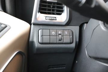 ���� ��ԽQ7�ؿ� 25T 6X4 ���綯ǣ����391.6kWhͼƬ