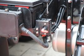 超越Q7&nbsp;电动牵引车底盘图片