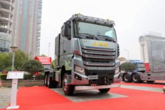 跨越K7 牵引车