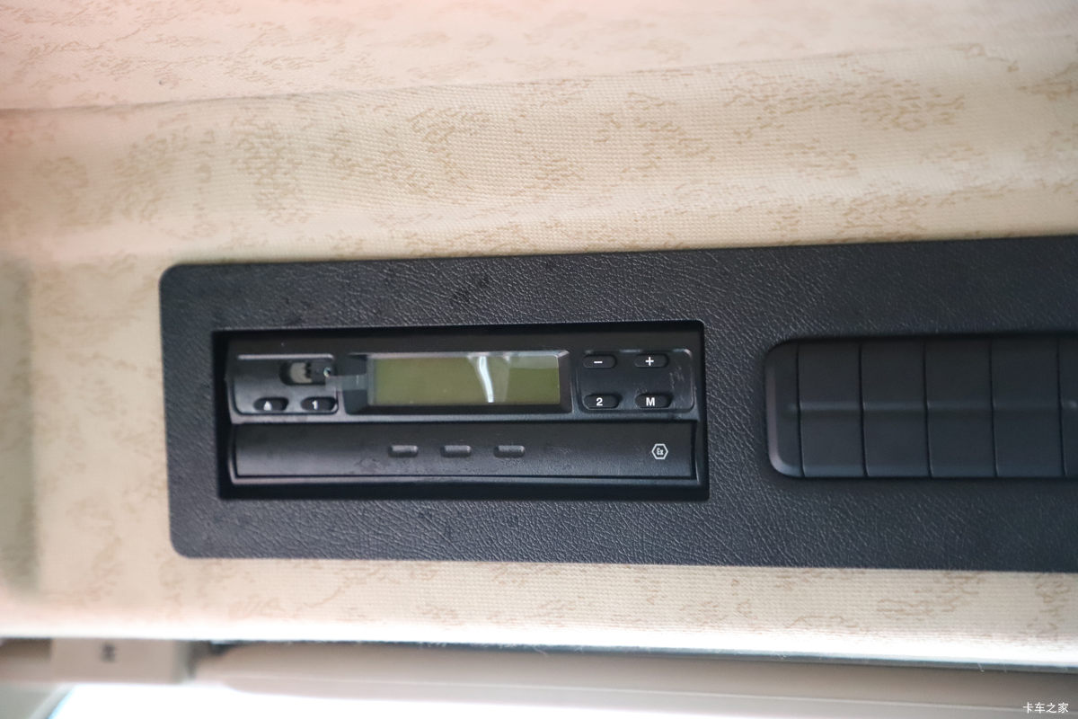  K7ؿ 630 6X6 AMTԶǣ(HFC4252P1K8F42S)ʻ                                               