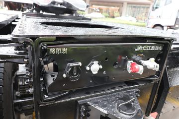 ���� �����K7�ؿ� 630���� 6X6 AMT�Զ���ǣ����(HFC4252P1K8F42S)ͼƬ