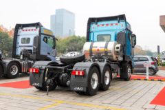 江淮 星耀X7重卡 530马力 6X4 LNG自动档牵引车(HFC4254P1N8E42S) 江淮 星耀X7重卡 530马力 6X4 LNG自动档牵引车(HFC4254P1N8E42S)