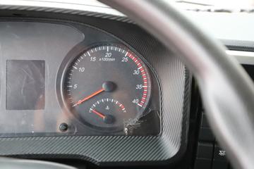 ���� �����A6 PLUS 240���� 4X2 6.8�ײ�դʽ�ػ���ͼƬ