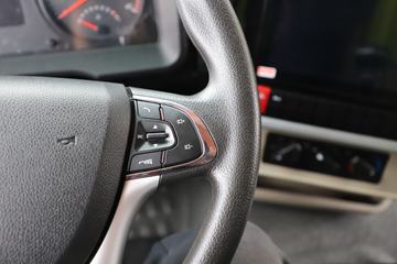 ���� �����A6 PLUS 240���� 4X2 6.8�ײ�դʽ�ػ���ͼƬ