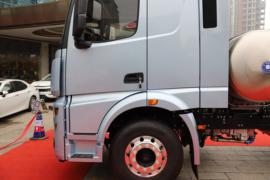 星耀X5&nbsp;牵引车外观                                                图片