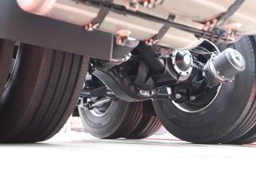 ���� ��ҫX5�ؿ� 500���� 6X4 LNGǣ����ͼƬ