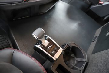 ���� ��ҫX7�ؿ� 570���� 4X2 AMT�Զ���ǣ����ͼƬ
