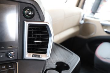 ���� ��ҫX7�ؿ� 570���� 4X2 AMT�Զ���ǣ����ͼƬ