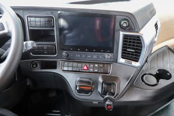 ���� ��ҫX7�ؿ� 570���� 4X2 AMT�Զ���ǣ����ͼƬ