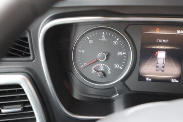 ���� ��ҫX7�ؿ� 570���� 4X2 AMT�Զ���ǣ����ͼƬ
