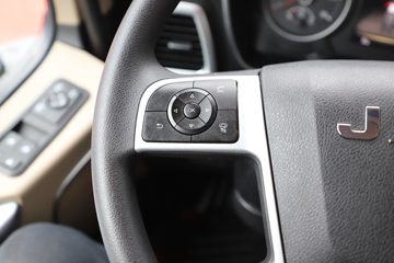 ���� ��ҫX7�ؿ� 570���� 4X2 AMT�Զ���ǣ����ͼƬ