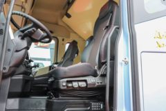 江淮 星耀X7重卡 570马力 4X2 AMT自动档牵引车(HFC4184P1K8A39S)