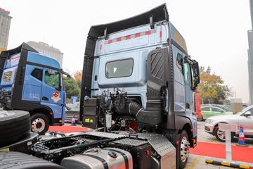 ���� ��ҫX7�ؿ� 570���� 4X2 AMT�Զ���ǣ����ͼƬ