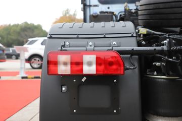 ���� ��ҫX7�ؿ� 570���� 4X2 AMT�Զ���ǣ����ͼƬ