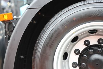 ���� ��ҫX7�ؿ� 570���� 4X2 AMT�Զ���ǣ����ͼƬ