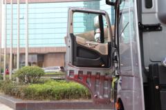 江淮 格尔发K7重卡 680马力 6X4 AMT自动档牵引车(HFC4252P1K8E33KS)