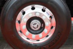 江淮 格尔发K7重卡 680马力 6X4 AMT自动档牵引车(HFC4252P1K8E33KS)
