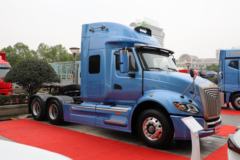 江淮 格尔发V5重卡 520马力 6X4 AMT自动档危险品长头牵引车(HFC4253C1K8E45S)
