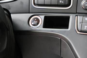 ���� �����V5�ؿ� 520���� 6X4 AMT�Զ���Σ��Ʒ��ͷǣ����ͼƬ