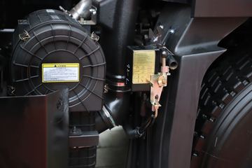 ���� ��ԽJ3 270���� 6X2R 4.2����ж��(HFC3241P3K2D25S)ͼƬ