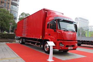 ���� �����A6 PLUS 240���� 4X2 9.8����������ʽ�ػ���ͼƬ