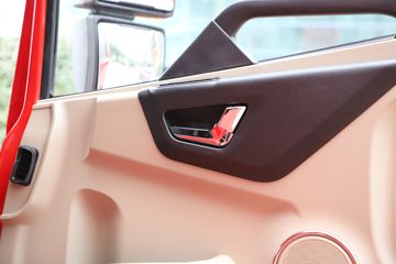 ���� �����A6 PLUS 240���� 4X2 9.8����������ʽ�ػ���ͼƬ