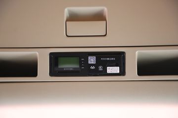 ���� �����A6 PLUS 240���� 4X2 9.8����������ʽ�ػ���ͼƬ