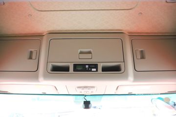 ���� �����A6 PLUS 240���� 4X2 9.8����������ʽ�ػ���ͼƬ