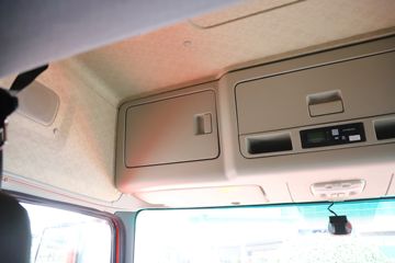 ���� �����A6 PLUS 240���� 4X2 9.8����������ʽ�ػ���ͼƬ