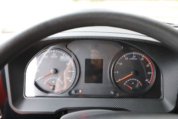 ���� �����A6 PLUS 240���� 4X2 9.8����������ʽ�ػ���ͼƬ