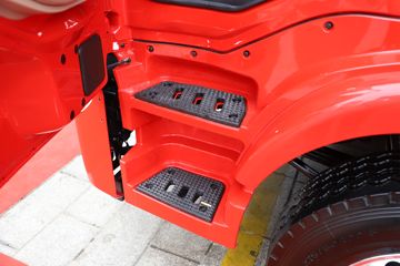 ���� �����A6 PLUS 240���� 4X2 9.8����������ʽ�ػ���ͼƬ