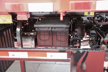 ���� �����A6 PLUS 240���� 4X2 9.8����������ʽ�ػ���ͼƬ