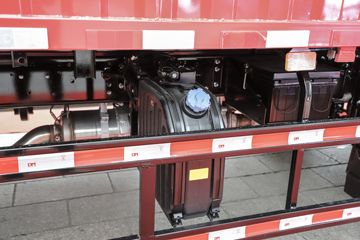 ���� �����A6 PLUS 240���� 4X2 9.8����������ʽ�ػ���ͼƬ