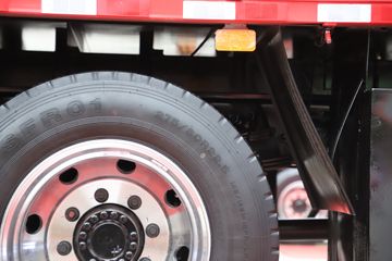 ���� �����A6 PLUS 240���� 4X2 9.8����������ʽ�ػ���ͼƬ