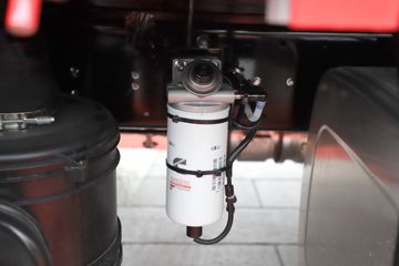 ���� �����A6 PLUS 240���� 4X2 9.8����������ʽ�ػ���ͼƬ