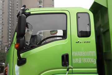 ���� ��ԽJ3 220���� 4X2 4����ж��ͼƬ