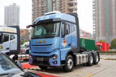 江淮 超越Q7重卡 510马力 6X4 AMT自动档牵引车(16档)(HFC4254P1K6E33S)