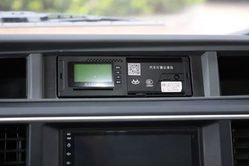 ���� ��ԽJ3 220���� 4X2 4����ж��ͼƬ