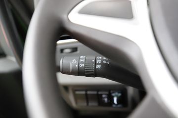 ���� ��ԽJ3 220���� 4X2 4����ж��ͼƬ