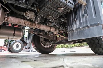 ���� ��ԽJ3 220���� 4X2 4����ж��ͼƬ