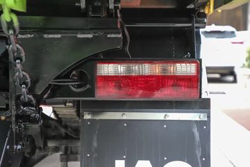 ���� ��ԽJ3 220���� 4X2 4����ж��ͼƬ